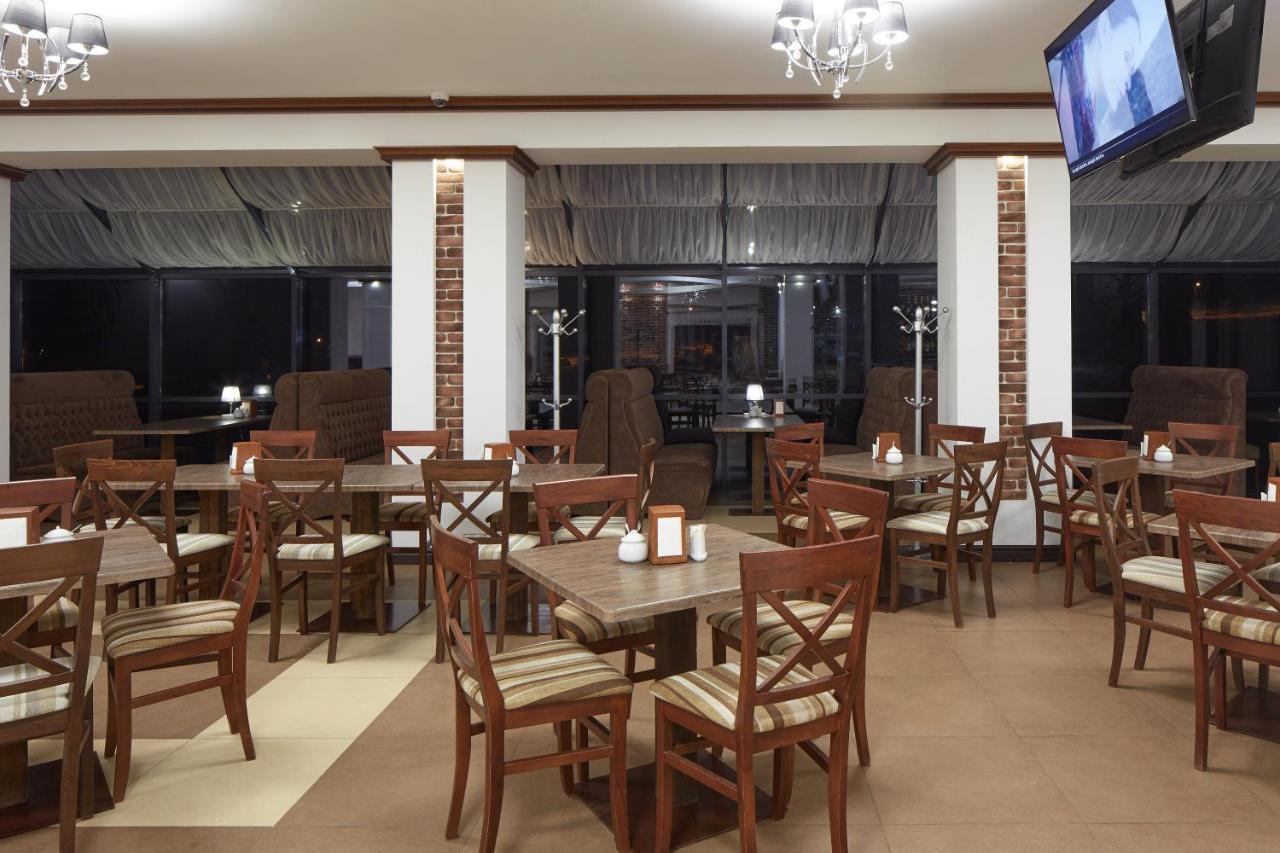 布克维 Zaporizʹka Sich酒店 外观 照片